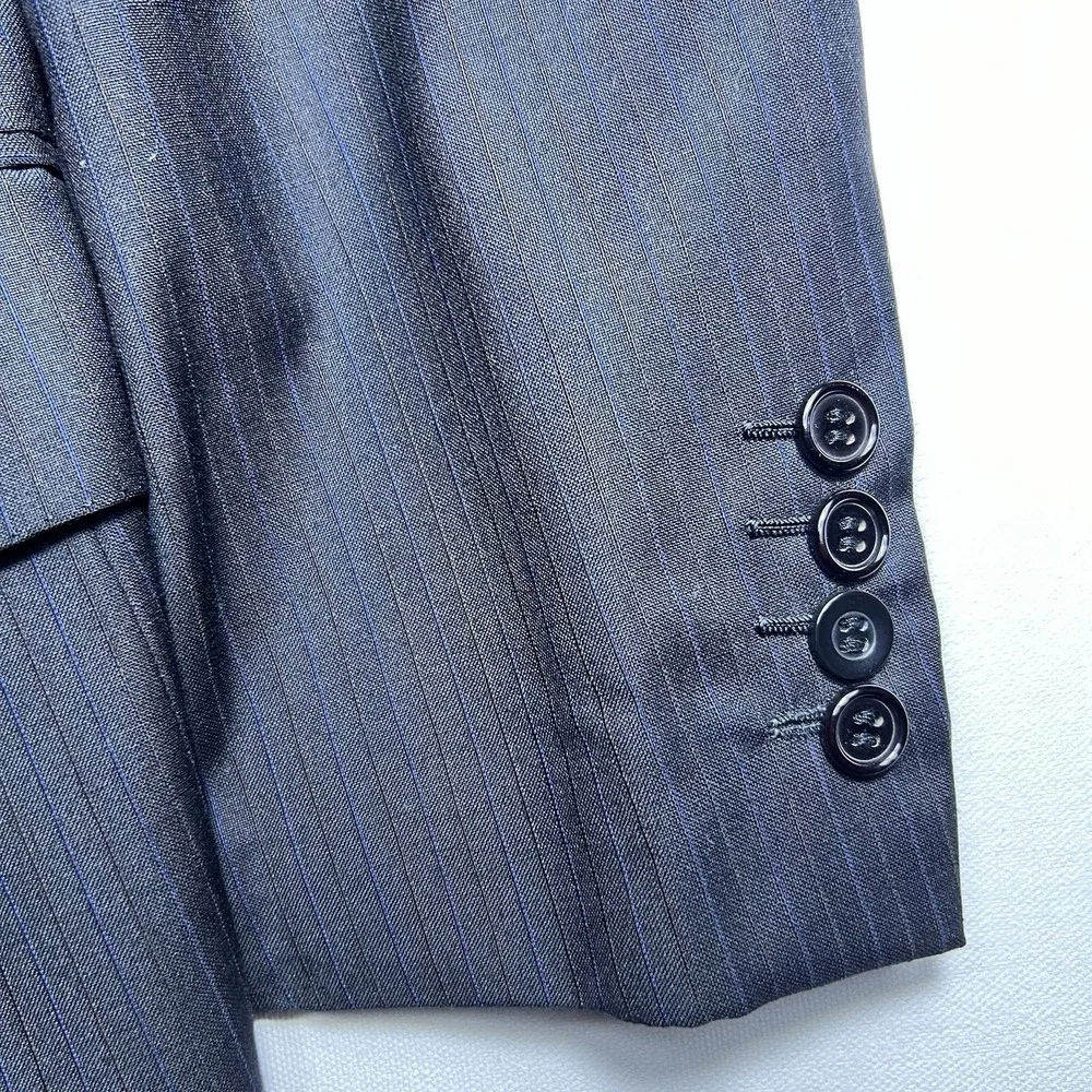 Brioni Augusto Wool Silk 2 Button Blazer size 00R James Bond 007 Black Navy Stri